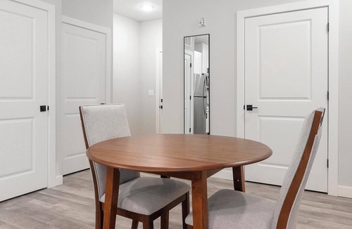 Beaufort Apartment | Landing | Incredible 1BD, Gym