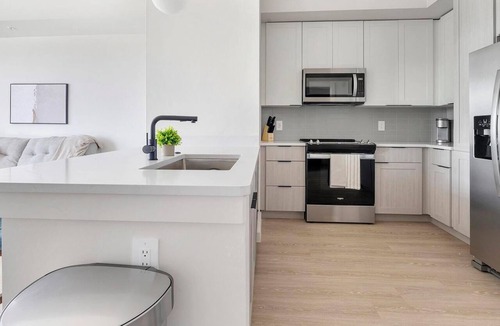 Fort Myers Apartment | Landing | Stylish 1BD, Clubhouse, Gym