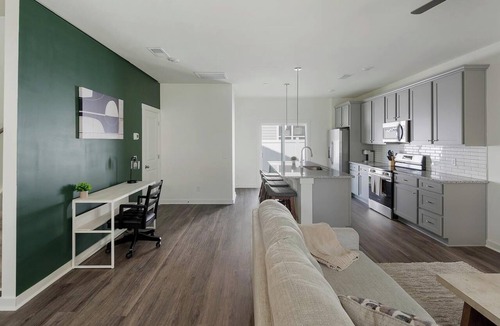 Port Wentworth Apartment | Landing | Stylish 2BD, Clubhouse, Gym