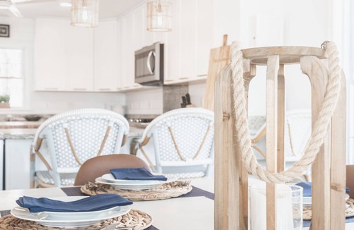 Folly Beach House | LARGE LUXURY BEACHFRONT.WELCOME TO THE HUSHPUPPY HOUSE