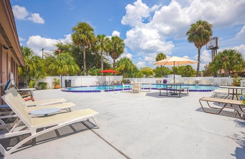Kissimmee Hotel | Liberty Inn and Suites Orlando - Kissimmee near Disney World
