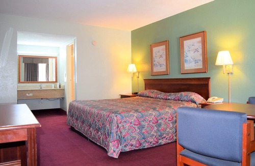 Waynesboro Hotel | Liberty Inn