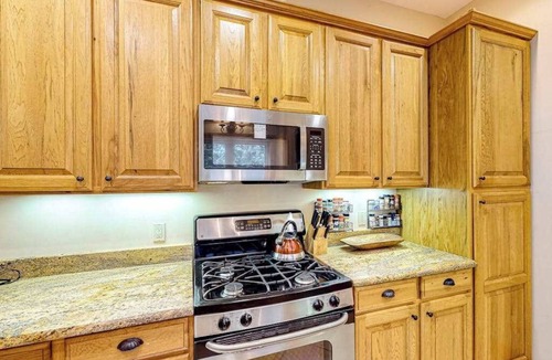 Whittier House | Link Vacation