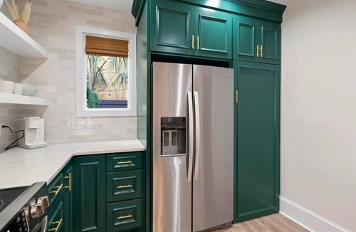 Cannonborough Elliotborough House | LOCATION! Stunning Downtown Home Steps to King St