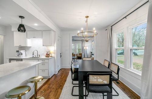 Fayetteville House | Location! - The Davidson - Charming Home in Fayetteville Historic District