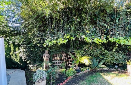 Pico - Robertson House | Los Angeles 1 bedroom/1 bath bungalow house