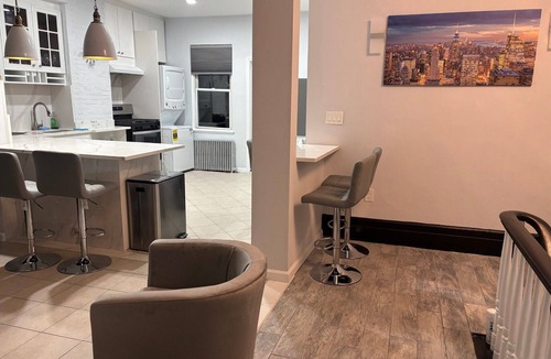 North Bergen Apartment | Lovely 3-bedroom apt Park Ave 2 freshly renovated
