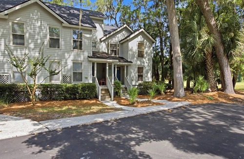 The Cottages Condo | Luxe Shipyard Villa | Golf Oasis | Beach Club Near