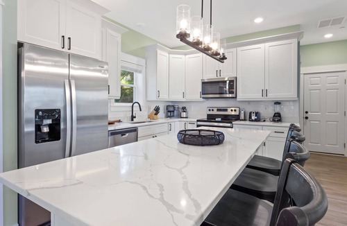 Corolla Light House | Luxury 3BR Villa, 1 Min to Beach + Club Access