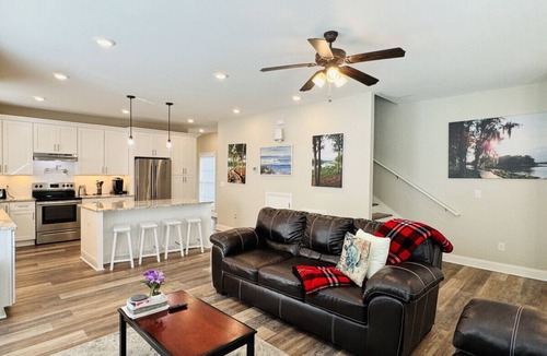 Augusta House | Luxury Medical District Home, EV Charger, Gated #1