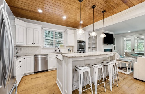 Isle of Palms House | Luxury Vaycay! Private Pool, Billiards, Hot Tub, Putting Green - 2602 Hartnett