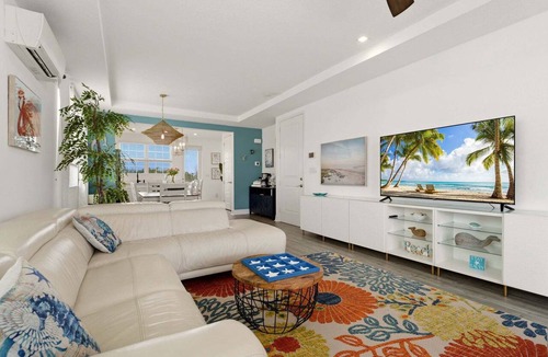 Cortez House | Luxury Waterfront Retreat | Sunset Views Near Anna Maria Island