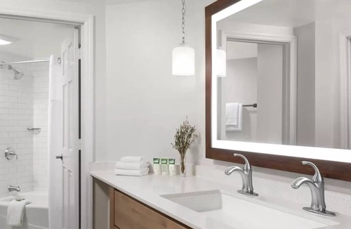 Harbour Town Resort | Marriott's Heritage Club, Full Kitchen, Access to Resort Amenities