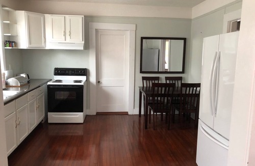Gulfport House | Mississippi Blues & Beach Cottage - Perfectly Located in Gulfport!