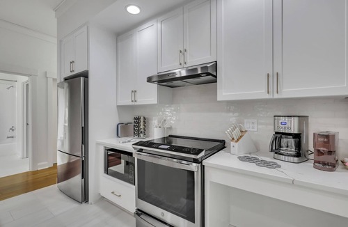 Old West Broad Neighborhood House | Modern 2BDR ADA in Walkable Historic District | The Juliette #102 by AvantStay