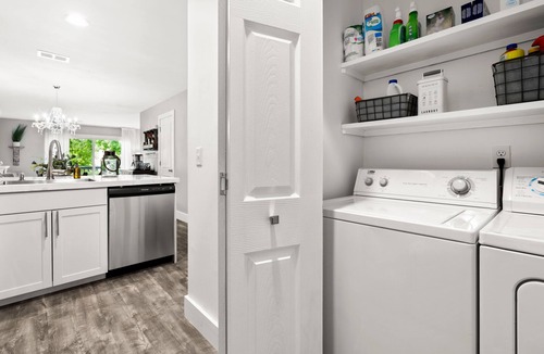 North Charleston Condo | Modern, newly renovated condo overlooking