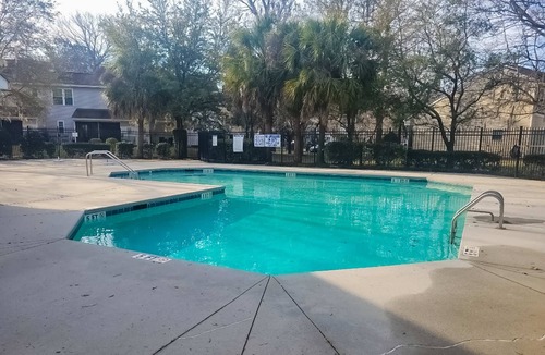 North Charleston House | Modern townhouse close to shopping, night life and restaurants