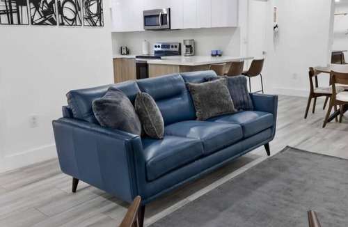 Seybold House | Modern villa in Design District !