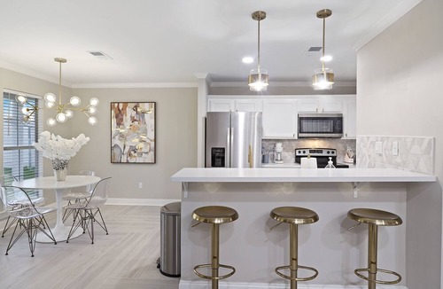 Gonzales House | Modernly Styled Home - 30 minutes away from New Orleans Airport & Baton Rouge