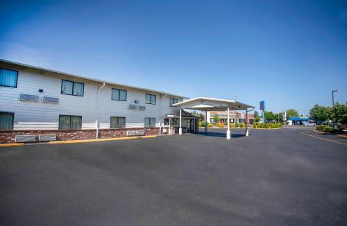 City Central Hotel | Motel 6-Gresham, OR - Portland