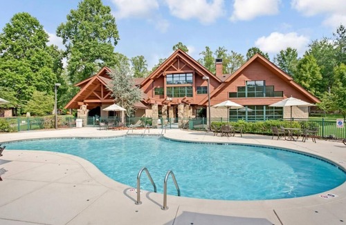 Pittman Center House | Mountain Getaway! 2 Spacious Units in Nature Setting, Near Little Pigeon River