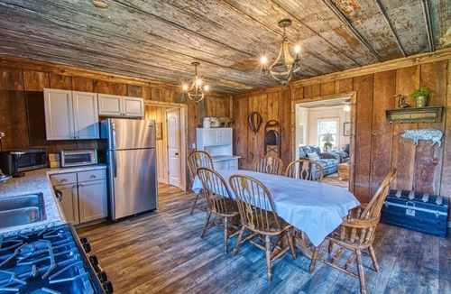 Alix Cabin | Mulberry Ridge Cabin