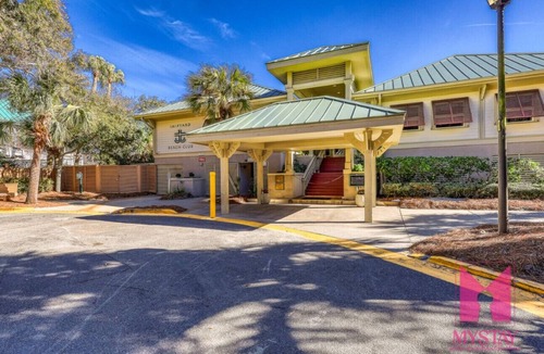 Shipyard Plantation House | MyStay at 7 Salem | Shipyard Retreat w/Private Pool + Pirate-Themed Bunk Room