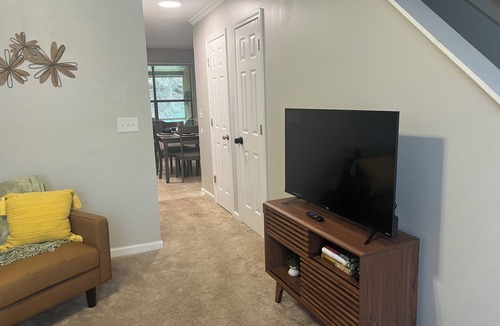 North Charleston House | NEW! Charming 2-bedroom townhome in convenient location