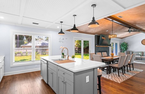 Savannah House | NEW IMMACULATE and quiet 4br Retreat between SAV DownTown & Tybee Island