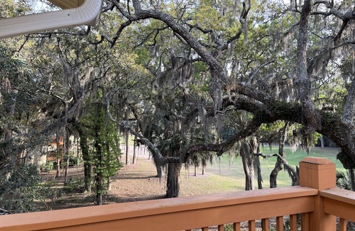 Ocean Ridge House | New rental overlooking Plantation Course 9th tee box. 1500 sq feet, smoke free.