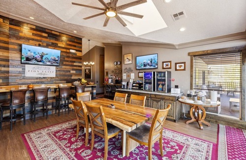 Hildale Condo | NEW! Room 31 - Sunset Suite by Zion Cliff Lodge