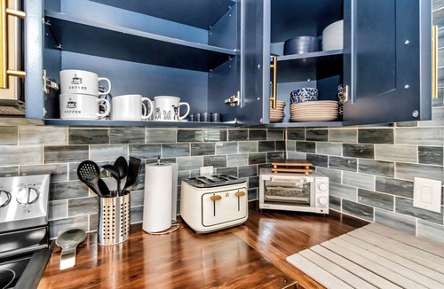 Crystal River House | Newly Furnish house in Crystal River. Minutes away from downtown and springs.