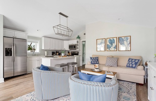 Downtown Charleston House | Next to Hampton Park | Prime Location | Haven Home