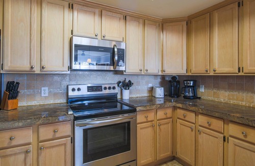Palmetto Dunes House | Ocean Views; Community Pool, Hot Tub, Grilling Area & Boardwalk to Beach; All Rooms on One Level.