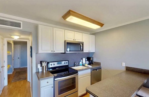 Isle of Palms Villa | Oceanfront Condo-Pool/Pier, Fishing, Stunning Ocean Views!