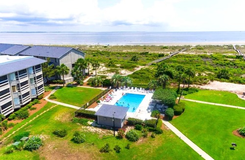 Oceanmarsh Subdivision Condo | Oceanfront Corner Condo , 3 Pools , Pickleball , Tennis, Harbor Island Paradise