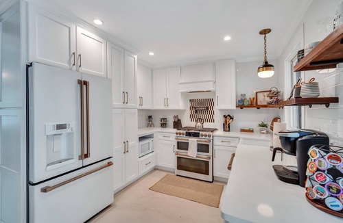 Olde Town House | Old Town + Modern + Fire Pit + EV Charger