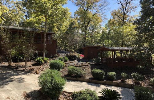 Negreet House | Once a Part of the Beloved Shady Oak Lodge - Cabin 1 - 4 beds with Boat Ramp