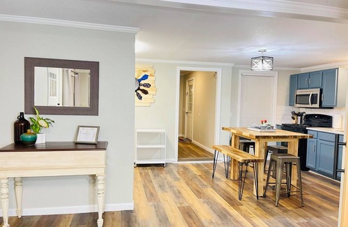 Lyons Apartment | Peaceful 1BR Corporate Apt - Travelers, Contractors & Medical Pros Welcome