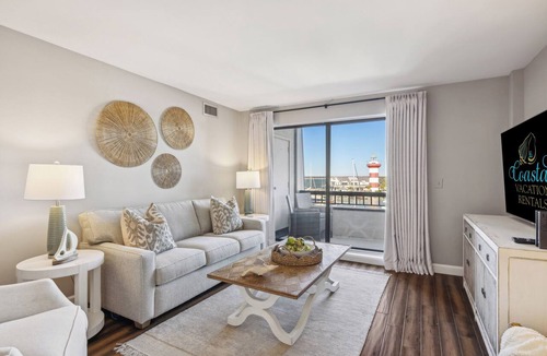 Harbour Town Condo | Penthouse condo overlooking Harbour Town Yacht Club
