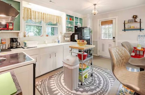 Folly Beach Cottage | PERFECT LOCATION 3 Blocks to Sand, Sun, and Folly Fun "Park car and Forget It!"