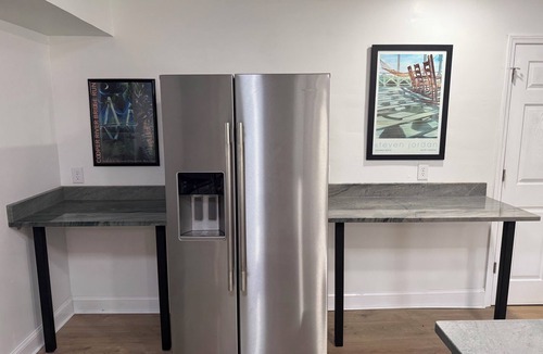 Isle of Palms House | PET & FAMILY FRIENDLY BEACH NEWLY RENOVATED KITCHEN/GREAT ROOM ISLE OF PALMS, SC