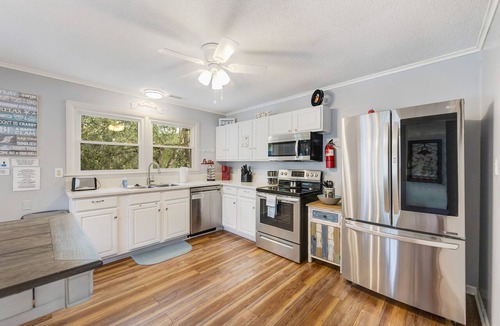 Beaufort House | PET FRIENDLY - MINUTES TO PARRIS ISLAND - BEACHES