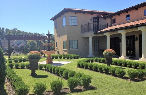 Benton County Hotel | Pinnacle Luxury Apt Awesome Location & Life Style!