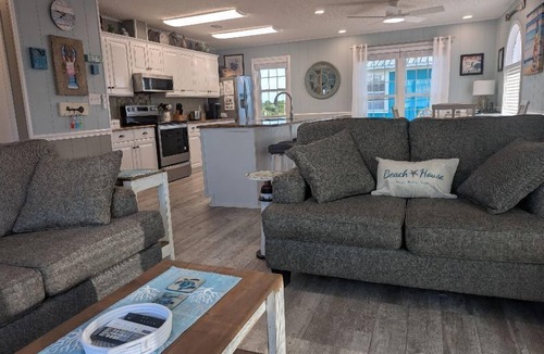 Fort Morgan House | Playful Pelican - 2 Bedrooms, 2 Bathrooms - Impressive Updates - Pet Friendly