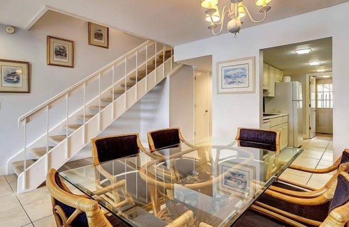 South Beach Condo | Port Villa 2 BDR in Sea Pines. Great water views. Close to beach, tennis, South Beach Marina Village
