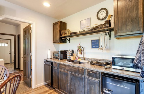 Pineville Cabin | Private Cabin in the Woods, Mtn Biking, Elk River