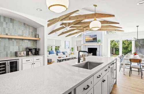 Isle of Palms House | Private Pool + Pet Friendly | Walk to Beach | Sleeps 10