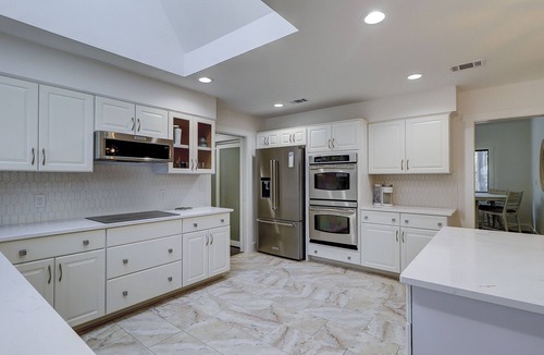 Shipyard Plantation House | Private Pool & Putting Green- 3 bed, 2.5 bath Shipyard Home- Sleeps 10