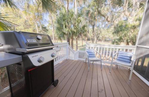 Tarpon Pond House | Quaint Seabrook Island Beach Cottage Near Charleston